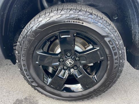Used 2025 Honda Ridgeline Black Edition image 12