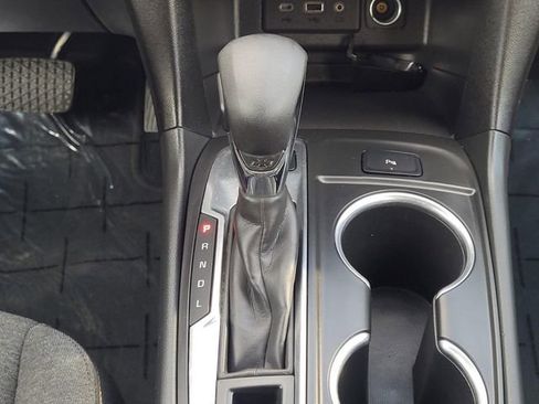 Used 2022 Chevrolet Equinox LT image 28