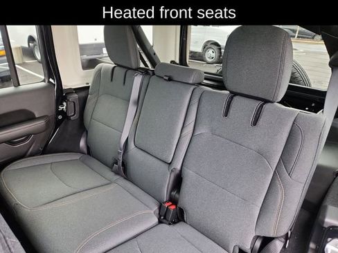 Used 2025 Jeep Wrangler Unlimited Sahara w/ Safety Group image 28