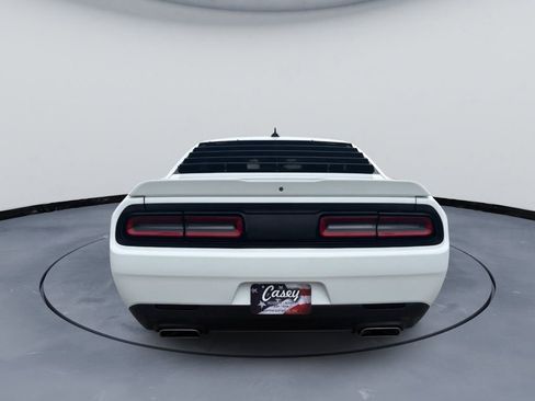 Used 2016 Dodge Challenger R/T Plus RWD image 8