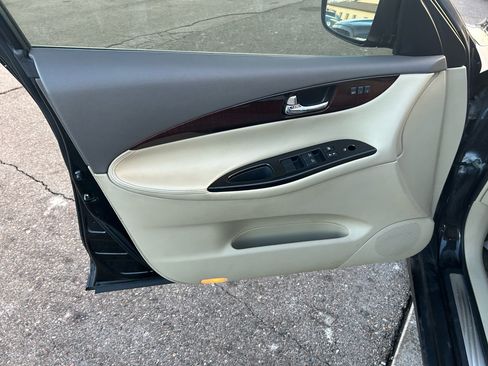 Used 2010 INFINITI EX35 Journey image 14