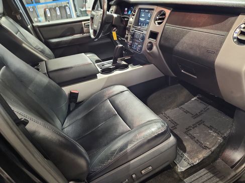 Used 2017 Ford Expedition XLT w/ Equipment Group 201A image 18