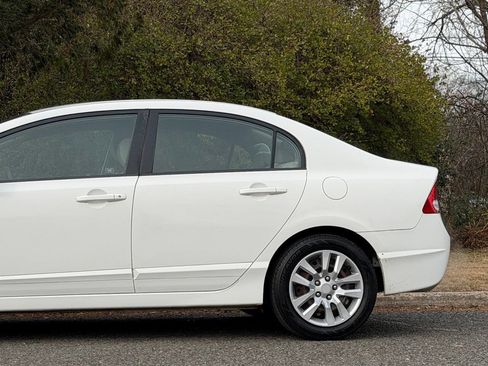 Used 2010 Honda Civic LX image 33