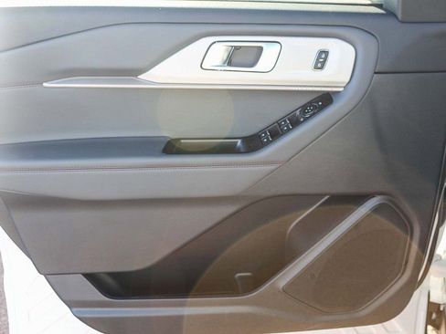 New 2026 Ford Explorer Active w/ Active Comfort Package image 21