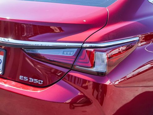 Used 2020 Lexus ES 350 w/ Premium Package FWD image 7