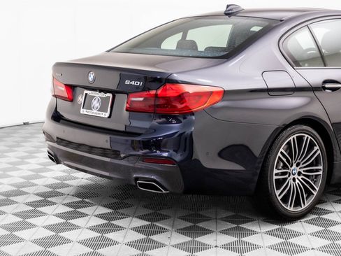 Used 2018 BMW 540i xDrive image 32
