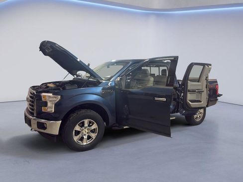 Used 2017 Ford F150 XLT w/ Equipment Group 302A Luxury image 9