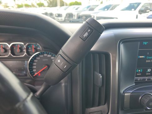 Used 2018 Chevrolet Silverado 1500 LT w/ All Star Edition image 29