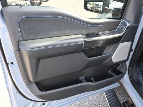 New 2026 Ford F250 Platinum AWD/4WD image 16