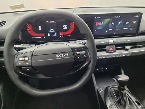 Used 2025 Kia K4 FWD image 22