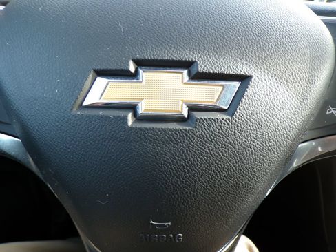 Used 2021 Chevrolet Equinox LT AWD/4WD image 32