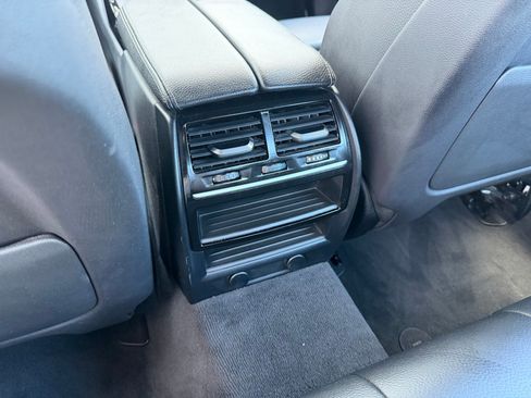 Used 2018 BMW 530i RWD image 25