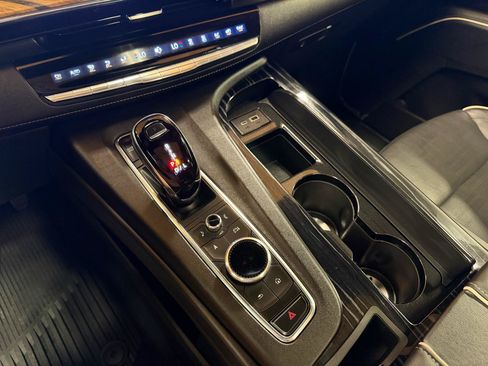 Used 2023 Cadillac Escalade ESV Sport AWD/4WD image 21