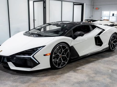 Used 2025 Lamborghini Revuelto AWD/4WD image 22