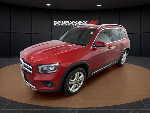 Used 2020 Mercedes-Benz GLB 250 4MATIC image 2