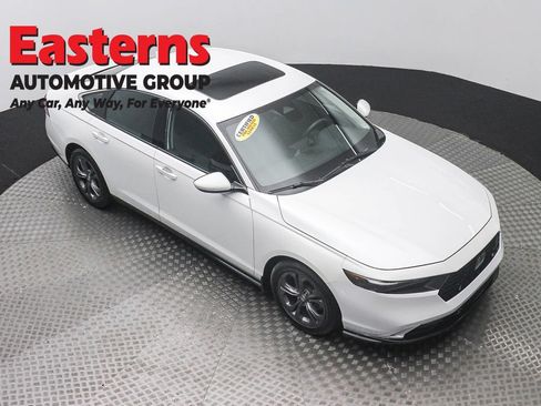 Used 2024 Honda Accord EX image 3