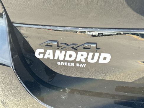 New 2025 Jeep Grand Cherokee L Altitude image 8