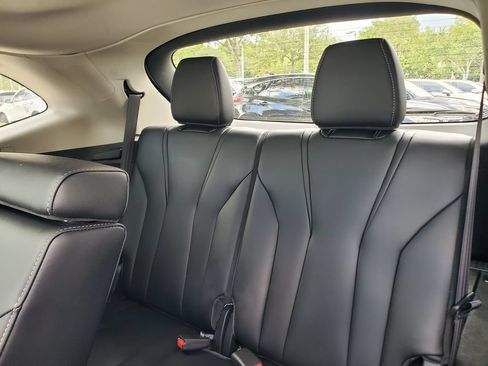 Certified 2024 Acura MDX w/ Technology Package FWD image 13