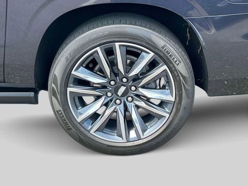 Used 2023 Cadillac Escalade ESV Sport Platinum AWD/4WD image 10