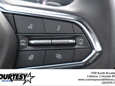 Used 2025 Chevrolet Tahoe High Country AWD/4WD image 13