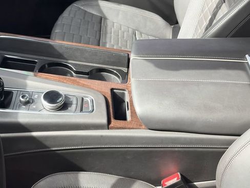 Used 2023 Cadillac Escalade Sport Platinum w/ LPO, ONYX Package AWD/4WD image 9
