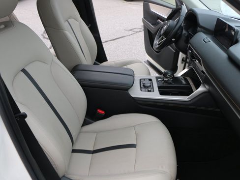 Used 2024 MAZDA CX-90 3.3 Turbo w/ Preferred Plus AWD/4WD image 29