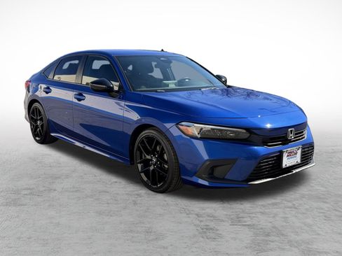 Used 2024 Honda Civic Sport image 3