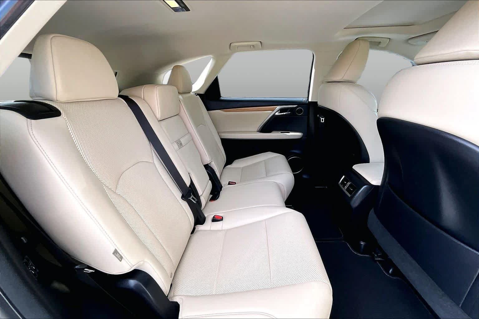 Used 2022 Lexus RX 350L FWD w/ Premium Package image 20