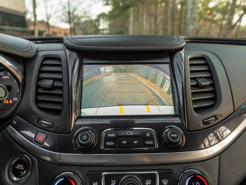 Used 2019 Chevrolet Impala LT image 11