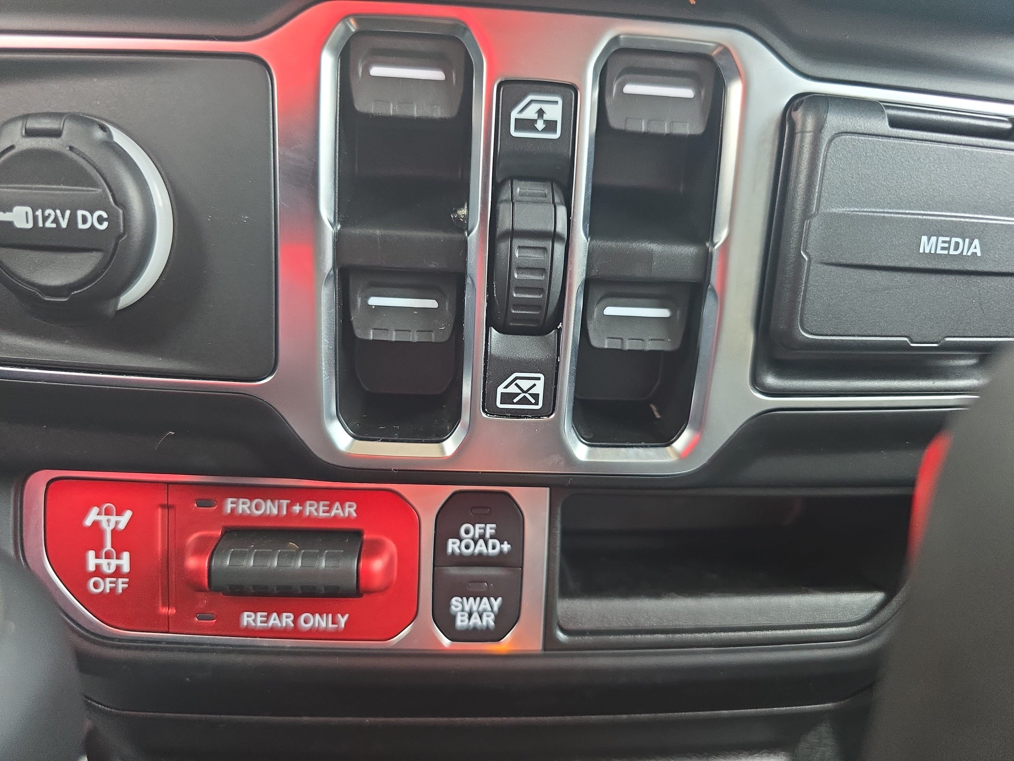 Used 2026 Jeep Wrangler Unlimited Rubicon AWD/4WD image 27
