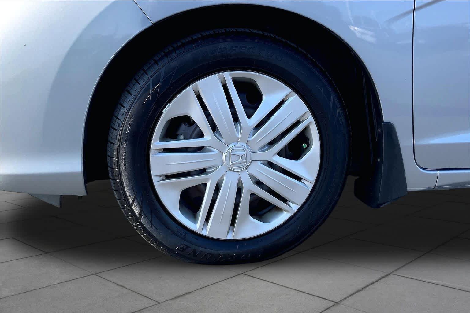 Used 2019 Honda Fit LX image 10