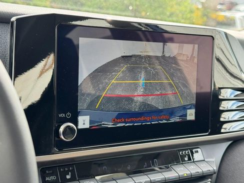 New 2026 Toyota Camry Hybrid image 16