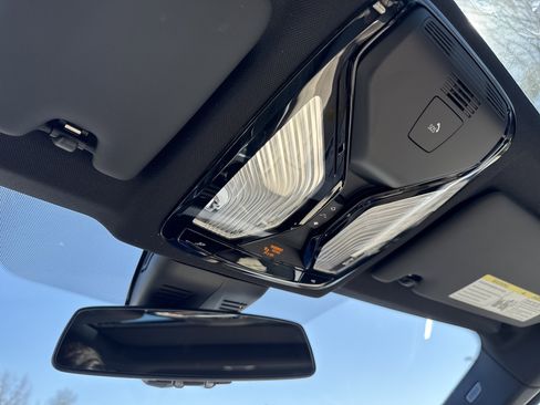 New 2026 BMW 330i Sedan w/ Convenience Package image 21