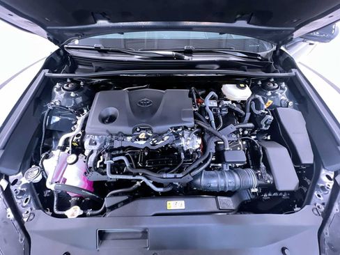 Used 2025 Toyota Camry XLE w/ Premium Plus Package AWD/4WD image 11