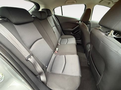 Used 2015 MAZDA MAZDA3 i Sport image 18