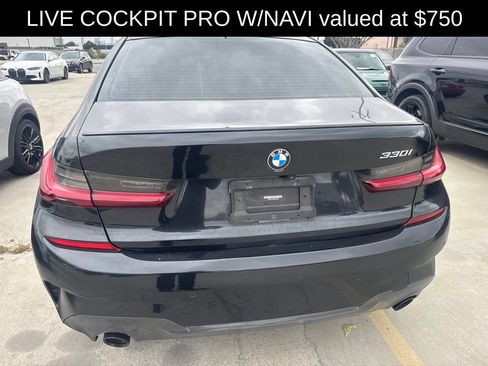 Used 2022 BMW 330i Sedan w/ M Sport Package RWD image 3