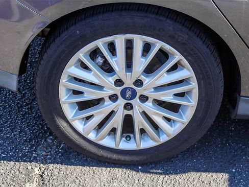 Used 2017 Ford Focus Titanium image 13