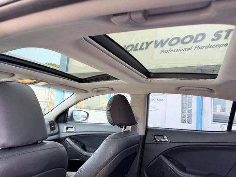 Used 2012 Kia Optima SX w/ Premium Touring Pkg FWD image 19
