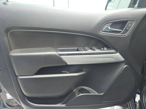 Used 2018 Chevrolet Colorado ZR2 image 13