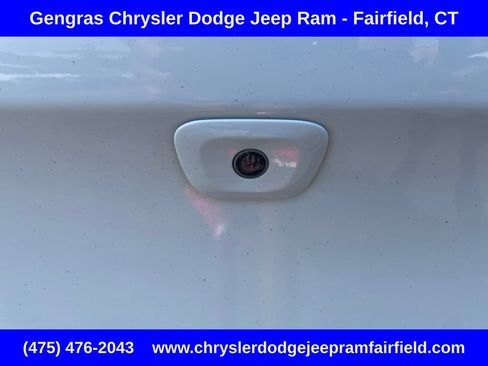 Used 2017 Jeep Cherokee High Altitude AWD/4WD image 28