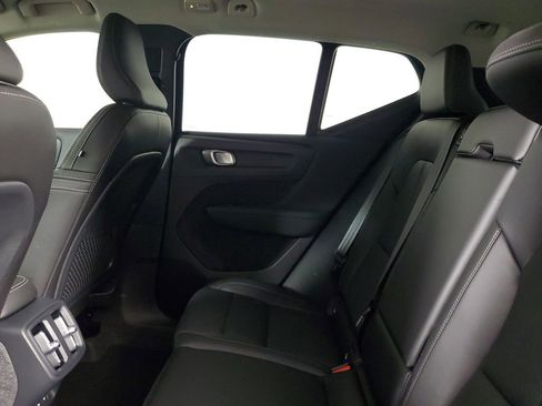 Certified 2026 Volvo XC40 B5 Core w/ Climate Package image 14