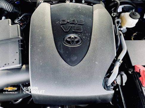 Used 2022 Toyota Tacoma SR5 RWD image 22