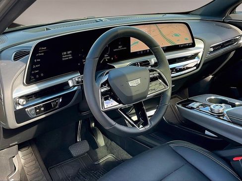 New 2025 Cadillac Lyriq Luxury image 6