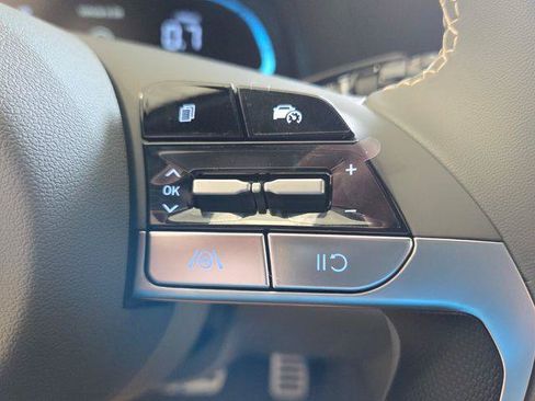 New 2026 Hyundai Elantra Sport FWD image 24