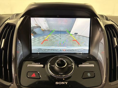 Used 2015 Ford Escape Titanium w/ Equipment Group 301A AWD/4WD image 18
