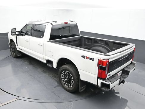 Used 2025 Ford F250 Platinum AWD/4WD image 30