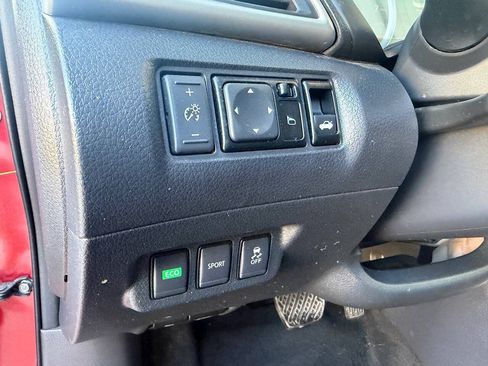 Used 2017 Nissan Sentra SV FWD image 19