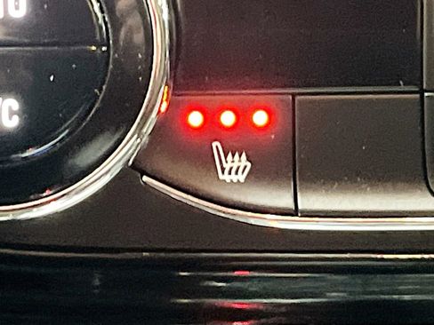 Used 2025 Chevrolet Trax ACTIV w/ Driver Confidence Package image 19