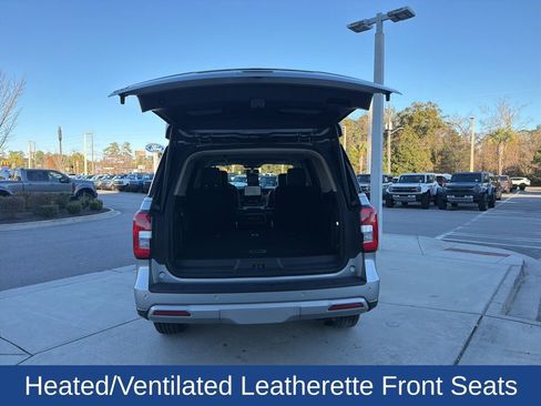 Certified 2024 Ford Expedition XLT image 9