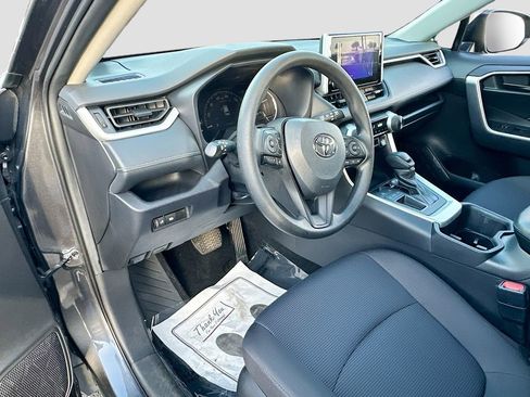 Used 2024 Toyota RAV4 LE image 9
